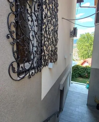 Cemo Апартаменты